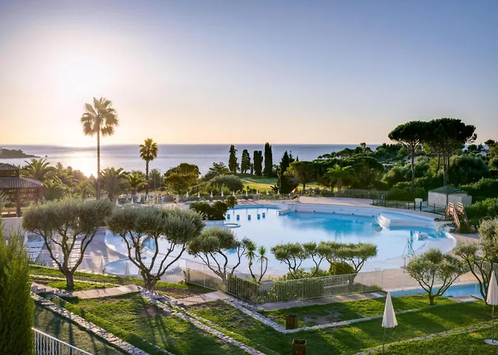 Résidence Le Hameau De Cap Esterel - Maeva - 5 Personnes - Sélection Mae-0154